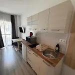 Apartament Silver Lelle *